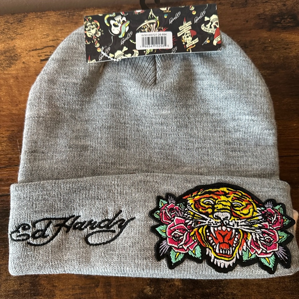 Ed Hardy Pink and Gray Beanie Set with Tiger and Floral Design Rhinestone NWT - Picture 3 of 6